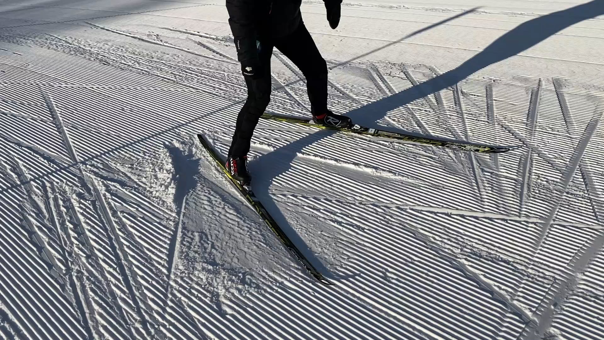 Basic Skate # 2 (Edging & Pushing Sideways)