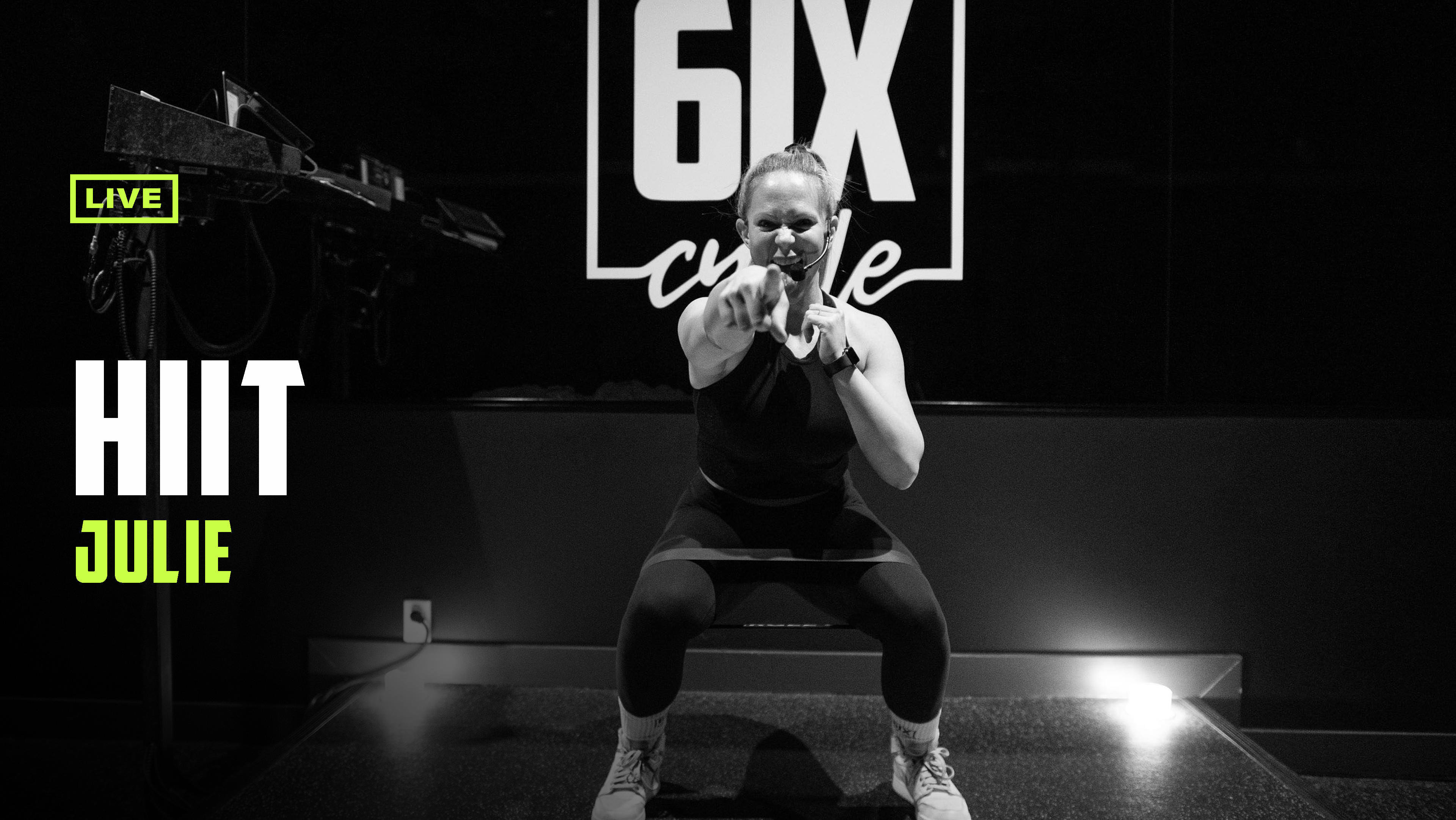 JULIE 16 | LIVE