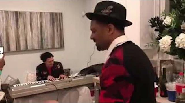 Mike Epps and El Debarge Jamming In T...