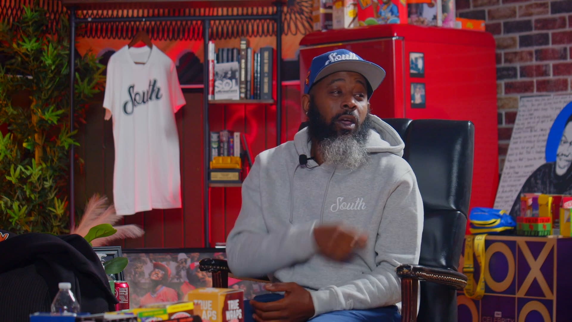 SHORTS |  TONY ROBERTS | BUBBA GUMP SHRIMP