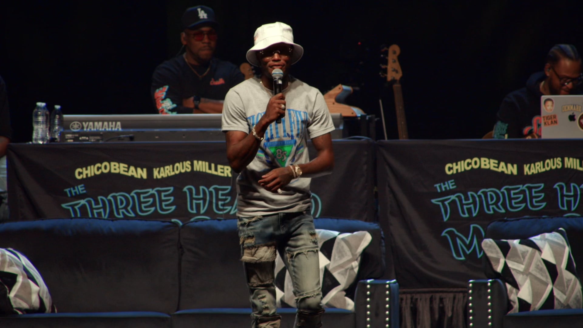 preivew kicking it charlotte