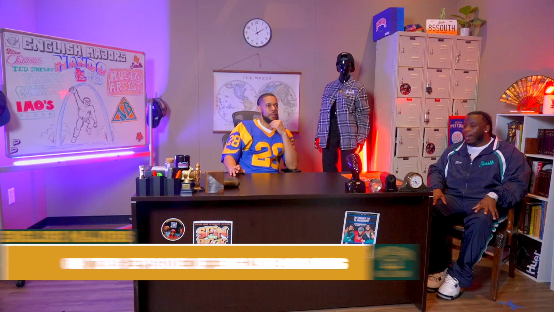 SHORTS | NANDO STL | ENGLISH MAJORS