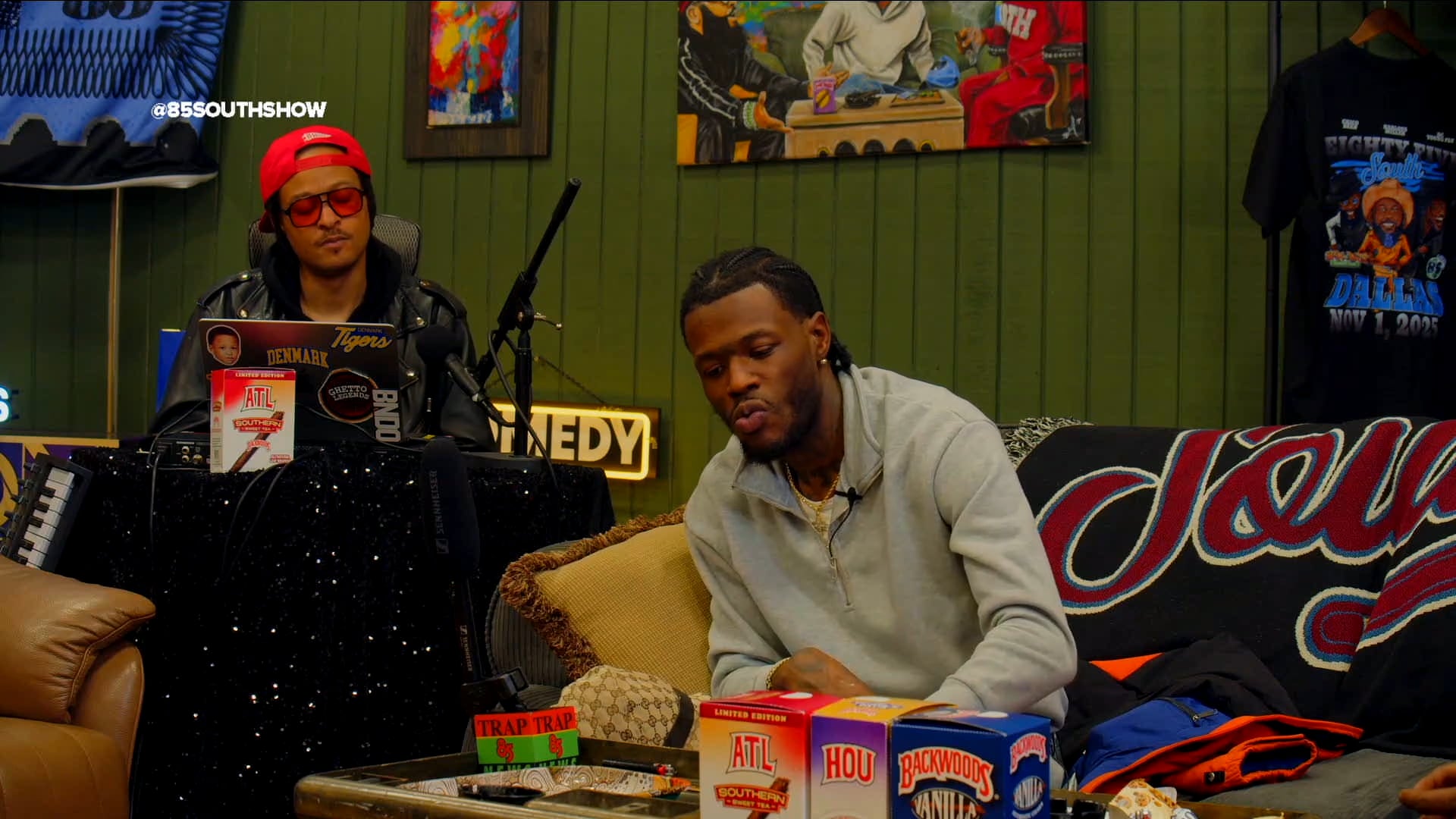 SHORTS | AMERICA | 85 SOUTH SHOW