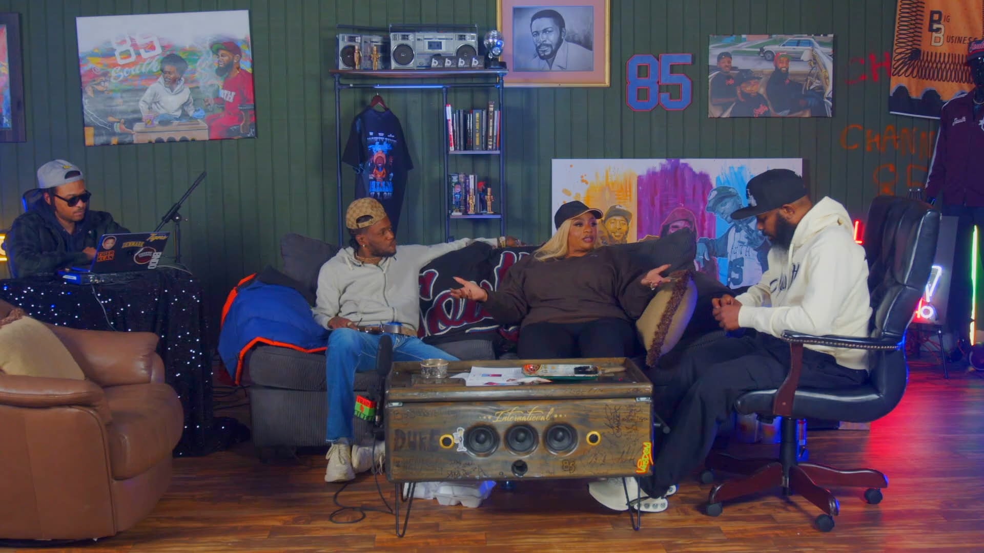 SHORTS | SEPERATE BEDROOMS | 85 SOUTH SHOW