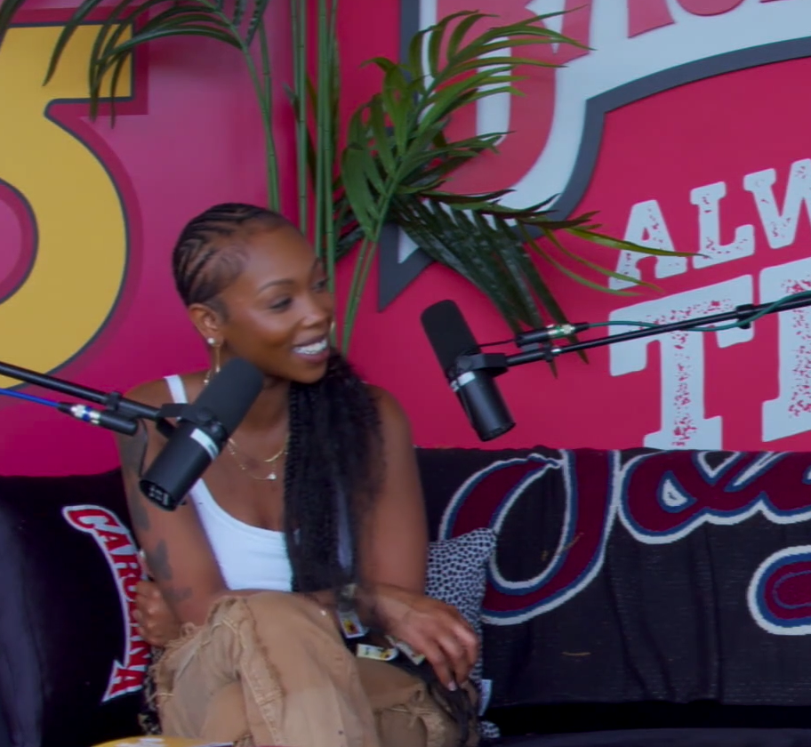 BACKWOODS BACKSTAGE | 85 SOUTH SHOW | AKIA