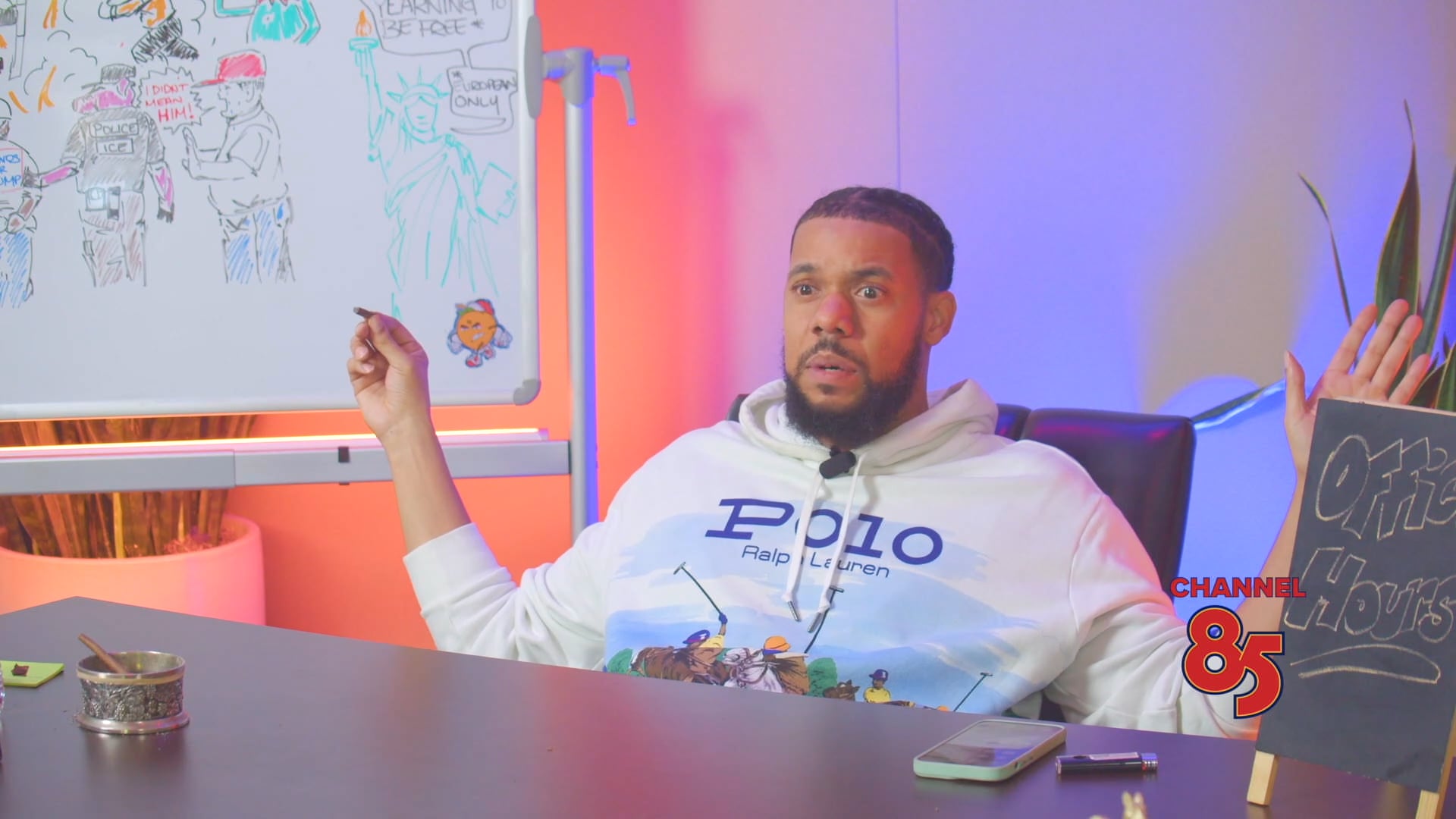 SHORTS | ROBOT GIRLFRIEND | ENGLISH MAJORS