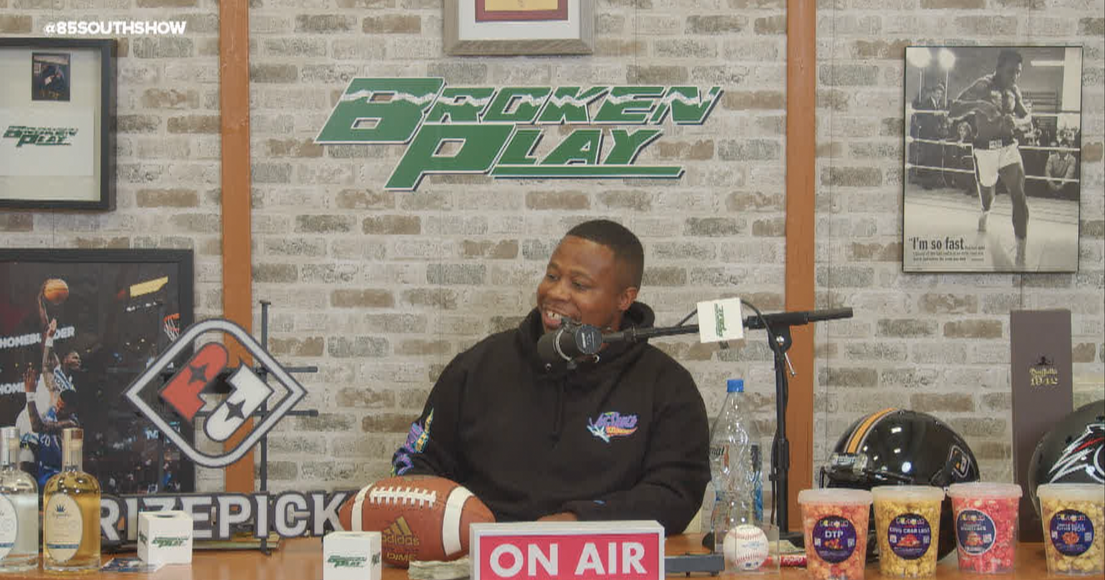 Broken Play | Navv Greene feat.Mouse Jones & Lou Young | S03 | EP15