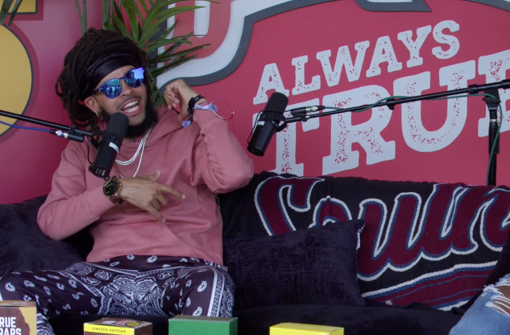 BACKWOODS BACKSTAGE | 85 SOUTH SHOW | DEE-1