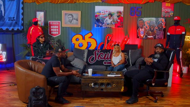 SHORTS | LOLA BROOKE | WALKING IN NEW...