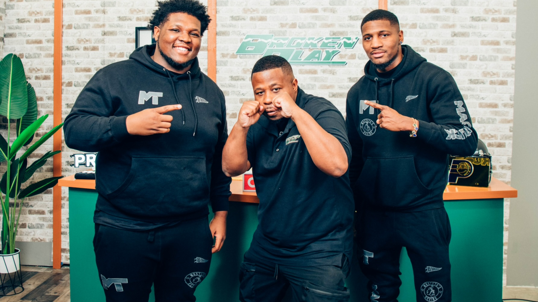 BROKEN PLAY | NAVV GREENE FT MAC TRUCK | S02 | EP16 | 12.23.23