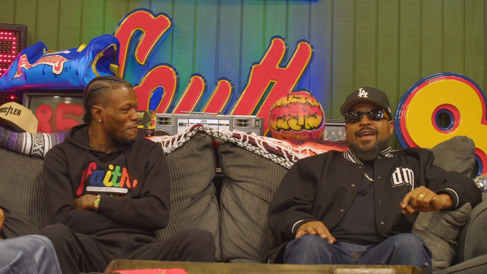 85 SOUTH SHOW SHORTS: ANACONDA GOING HAYWIRE ON JENNIFER LOPEZ