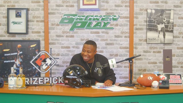 BROKEN PLAY SHORTS: FUTURE AND RUSSEL...