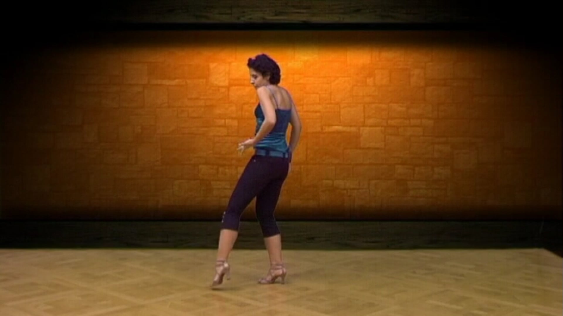 303 - Susana Montero Ladies' Styling 3 - 7. Shine no.2