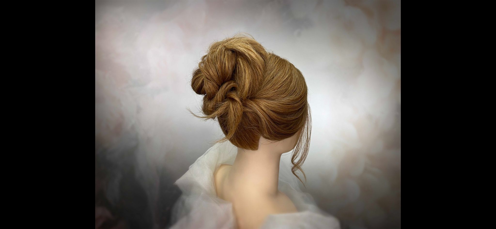 BRIDAL COLLECTION, 2023