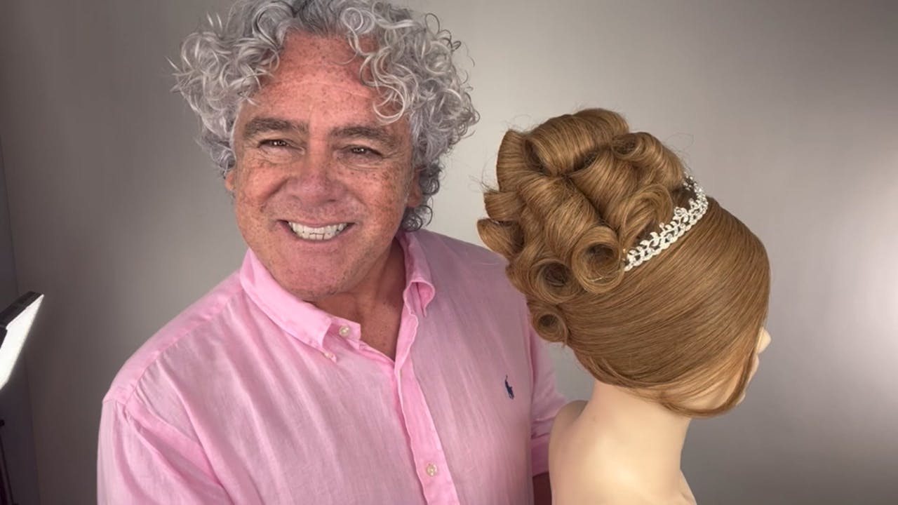 Barrel Curls Masterclass from 25th June - Access Long Hair with Patrick ...
