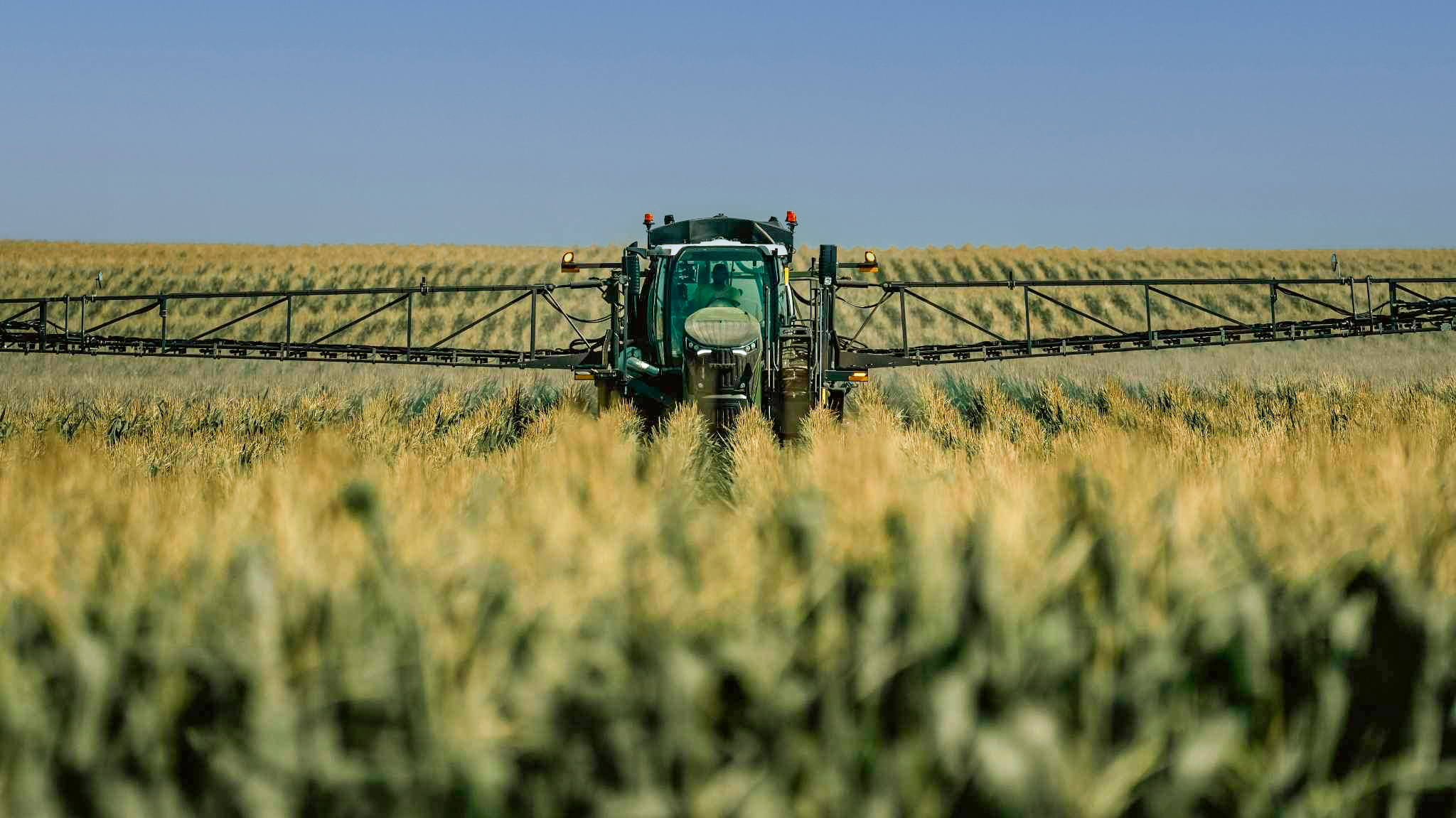 Fendt Rogator: Innovations in Crop Protection and Soil Conservation