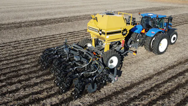 8 Row SoilWarrior 3120 SED 30" Rows |...