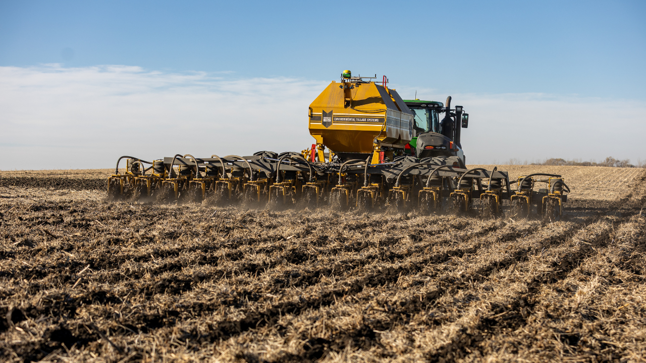 16 Row SoilWarrior 4540 SXD 30" Rows | ETS SoilWarrior