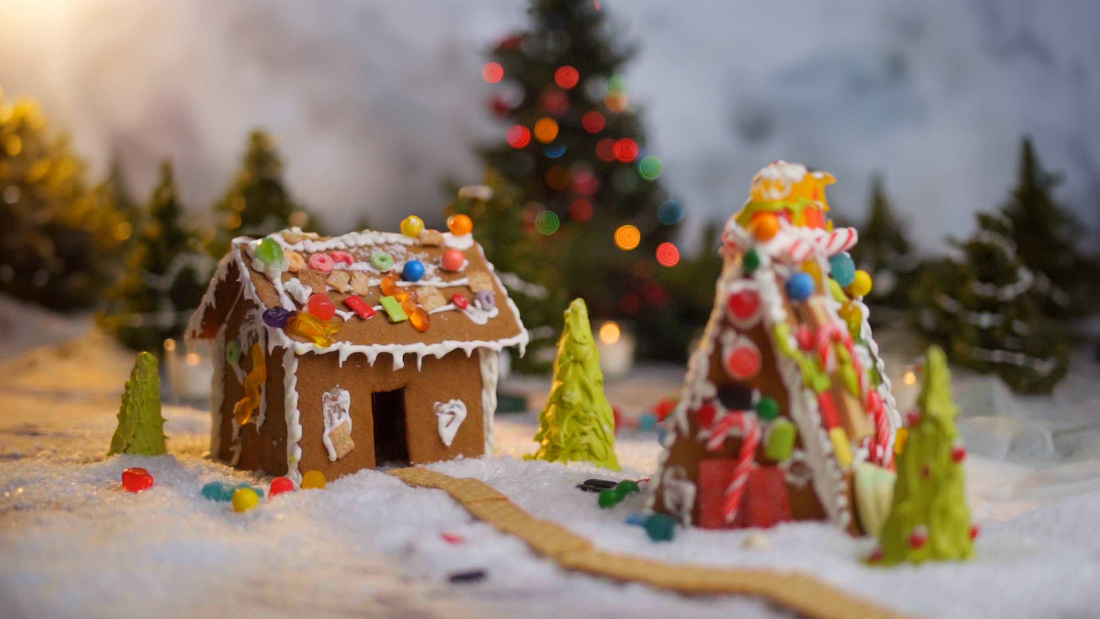 Sugar Cookies and Gingerbread Houses! | The Dinner Bell