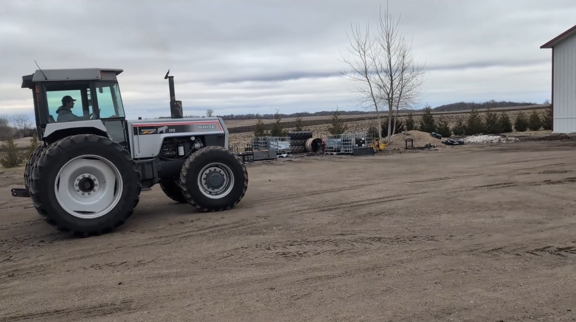 A Workhorse Tractor from Agriculture’s Coolest Decade | Precious Metal