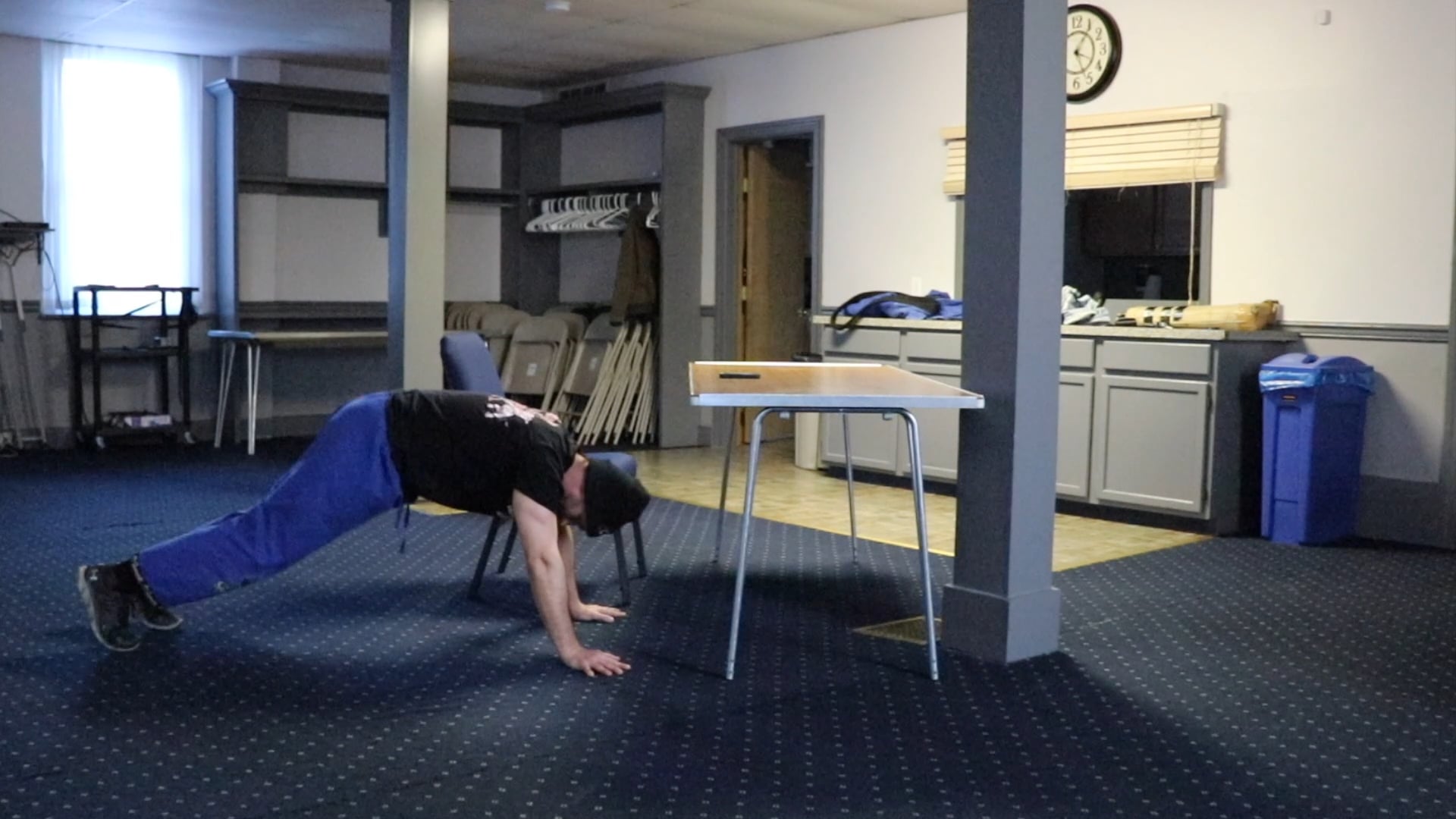 5 Minute Workout (Level 6) - Desk-ercise! "Onto the Floor"