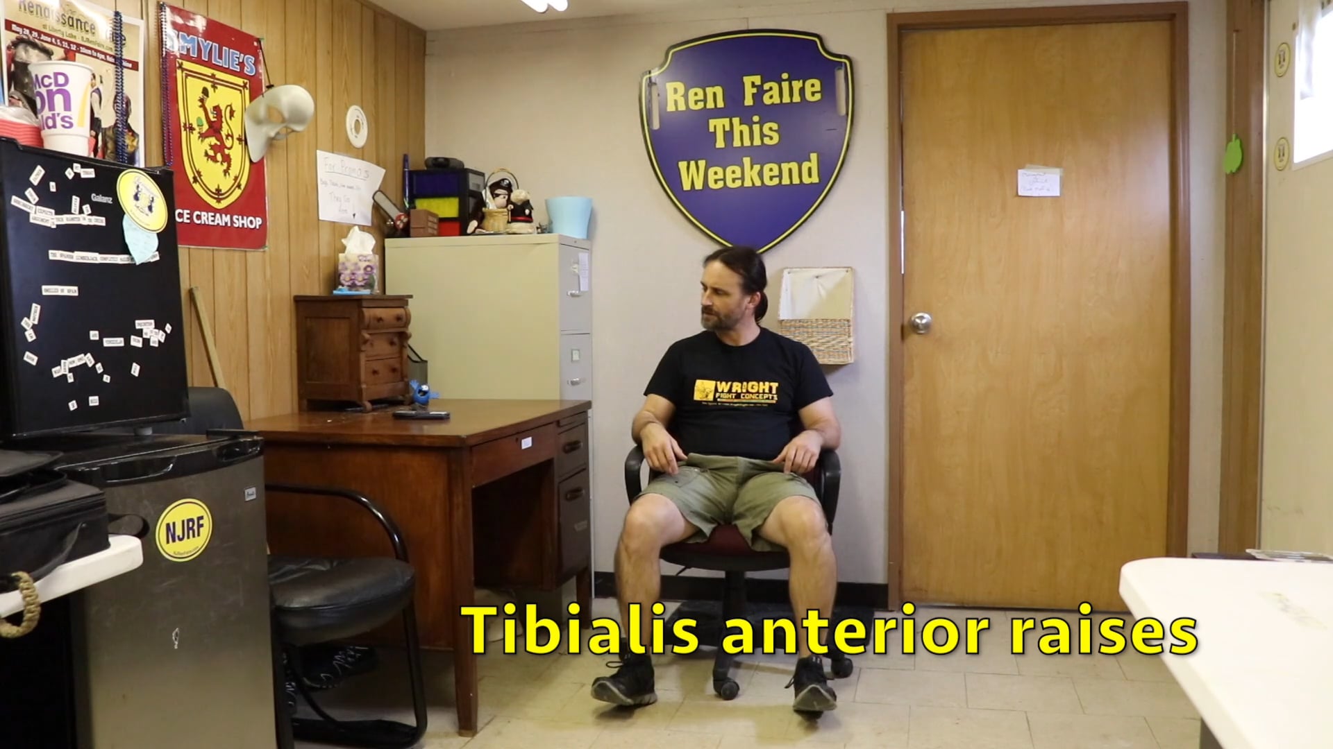 Desk-ercise! Cardio & Legs