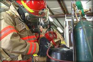 CO002 Containing Leaks in Pressurized Cylinders