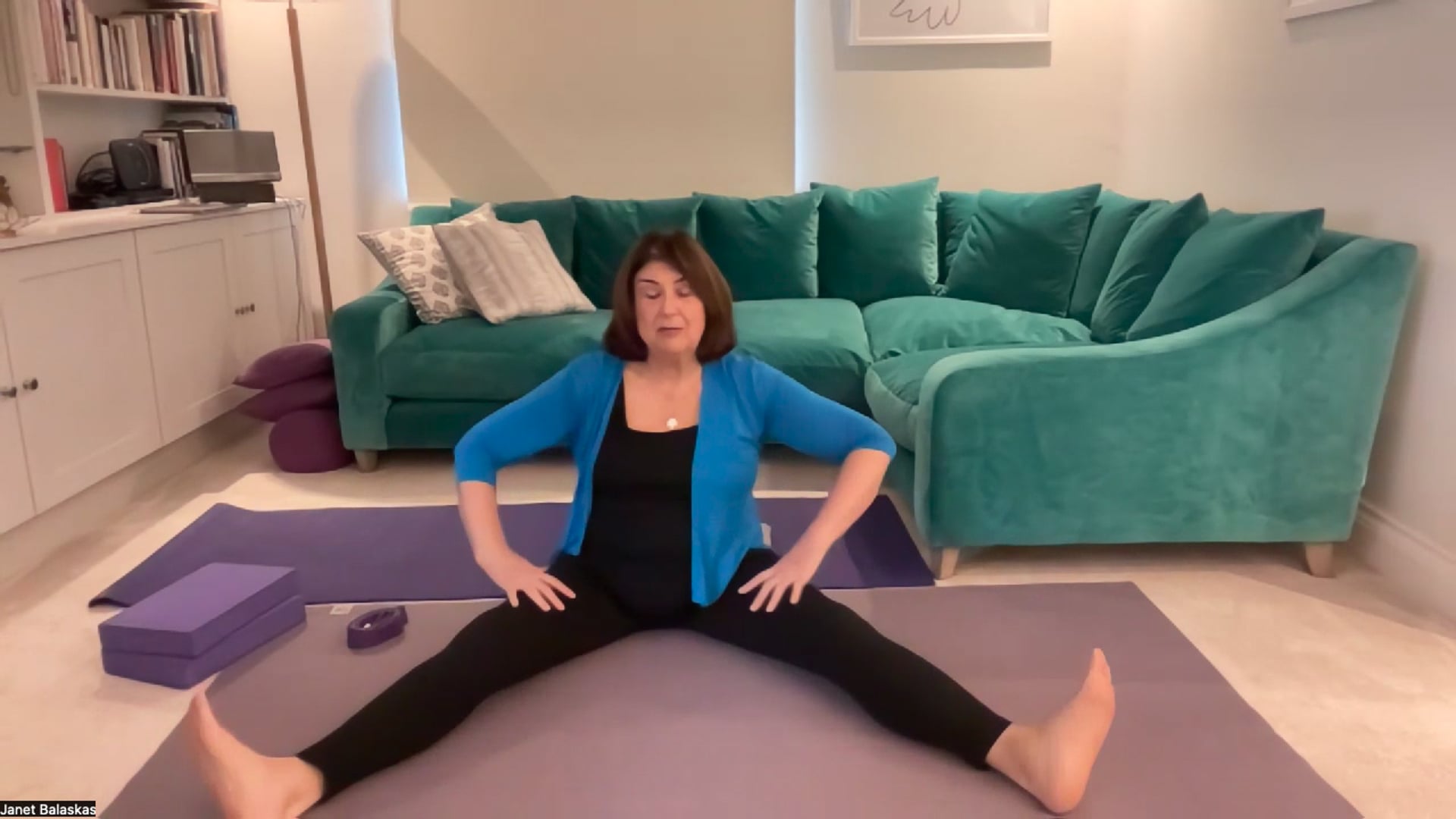 Class 5 Pregnancy Yoga Practise and Relaxation