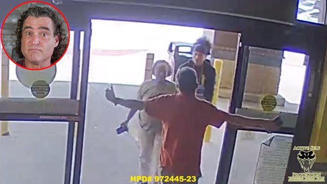 Houston Clerk Bows Up on Shoplifter 