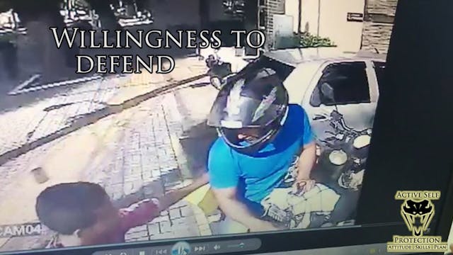 Grown Man on Moto Gets Carjacked by T...