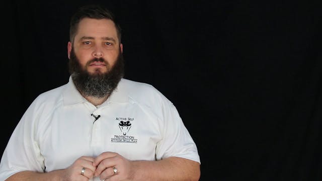 Victim Shoots Knife Wielding Attacker