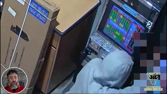 Employee Flees When Robber Comes By A...