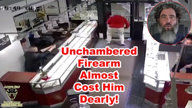 Armed Clerk Stops Robber in Chicago 