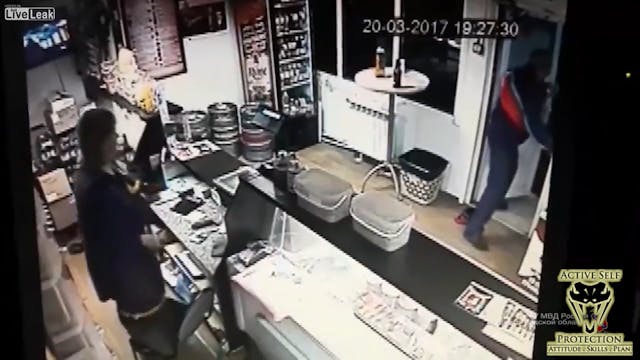 Robber Wasn't Expecting Bystander to ...