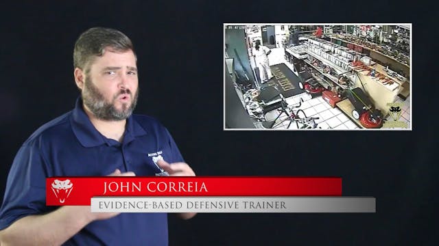 Pawn Shop Robbers Threatens Bystanders