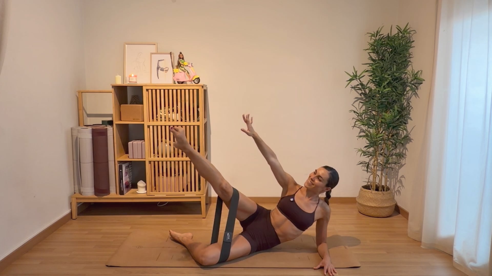 Adriana Sintes Video