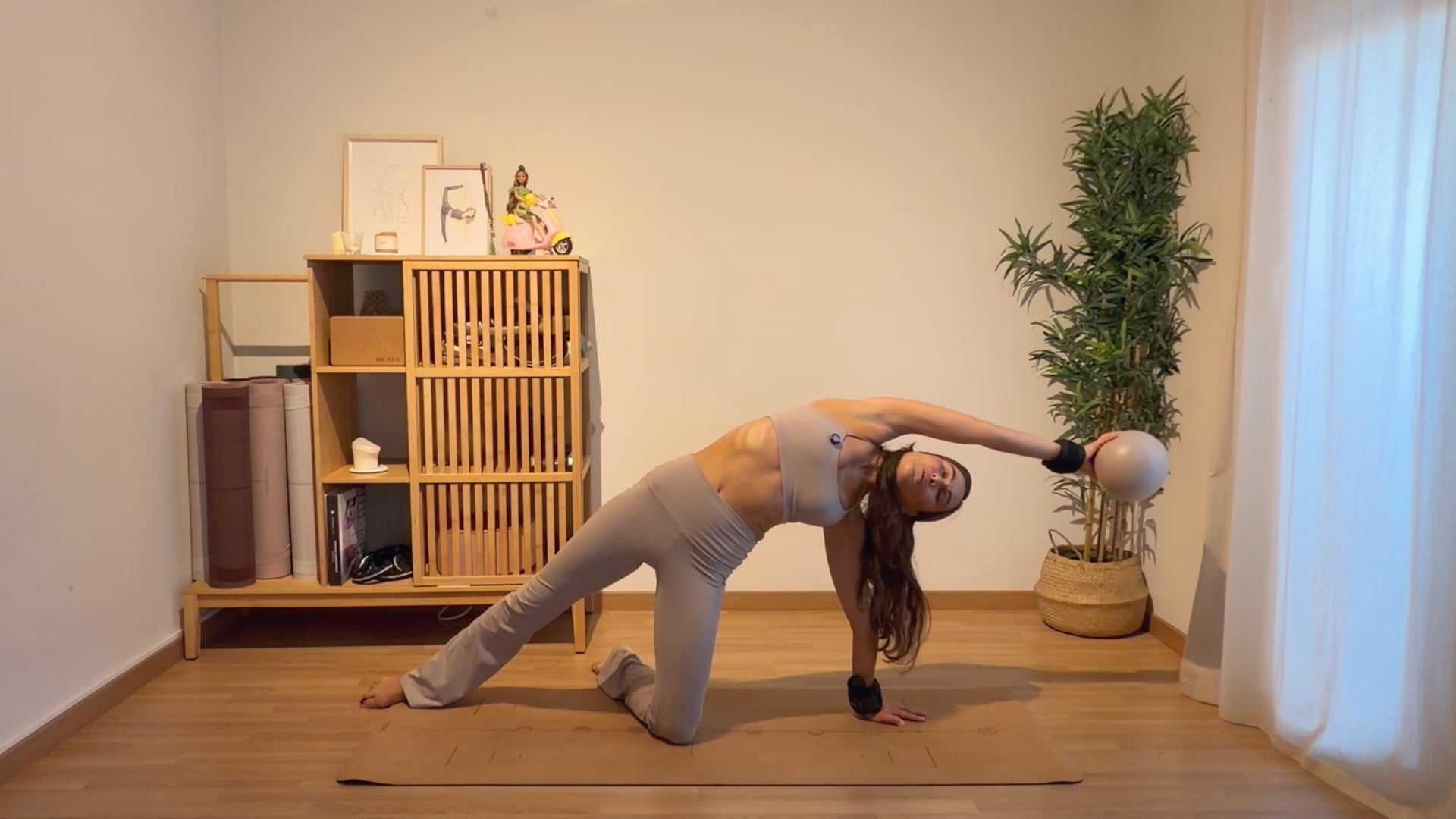 Adriana Sintes Video
