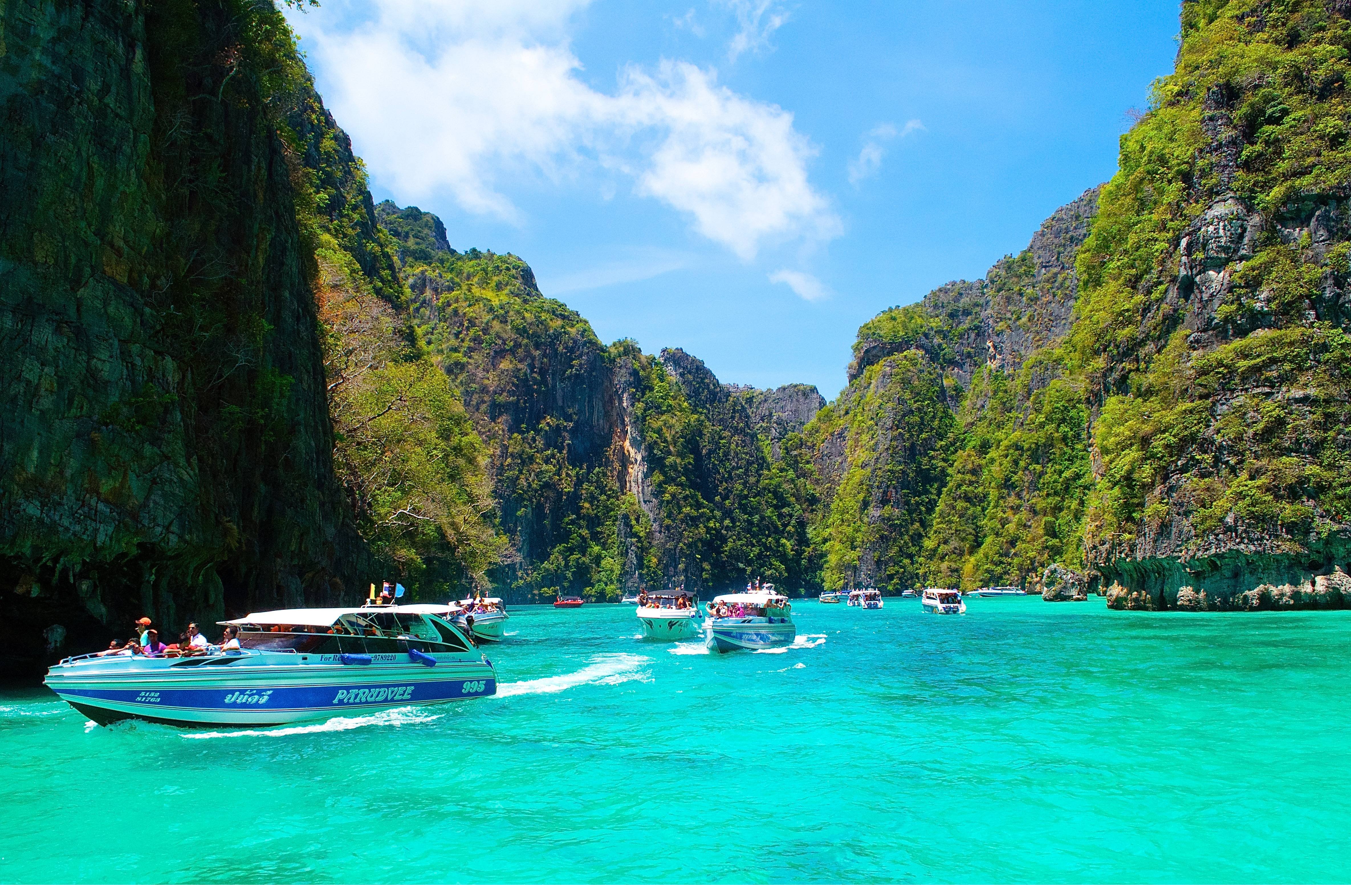 A Day in Ko Phi Phi