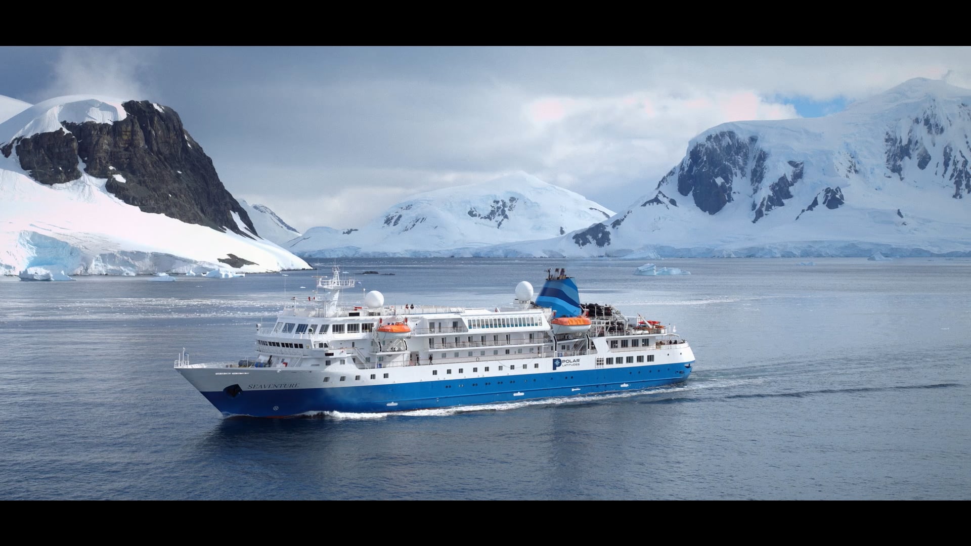 TravelByDart_Ep12S3_Antarctica1_WEB