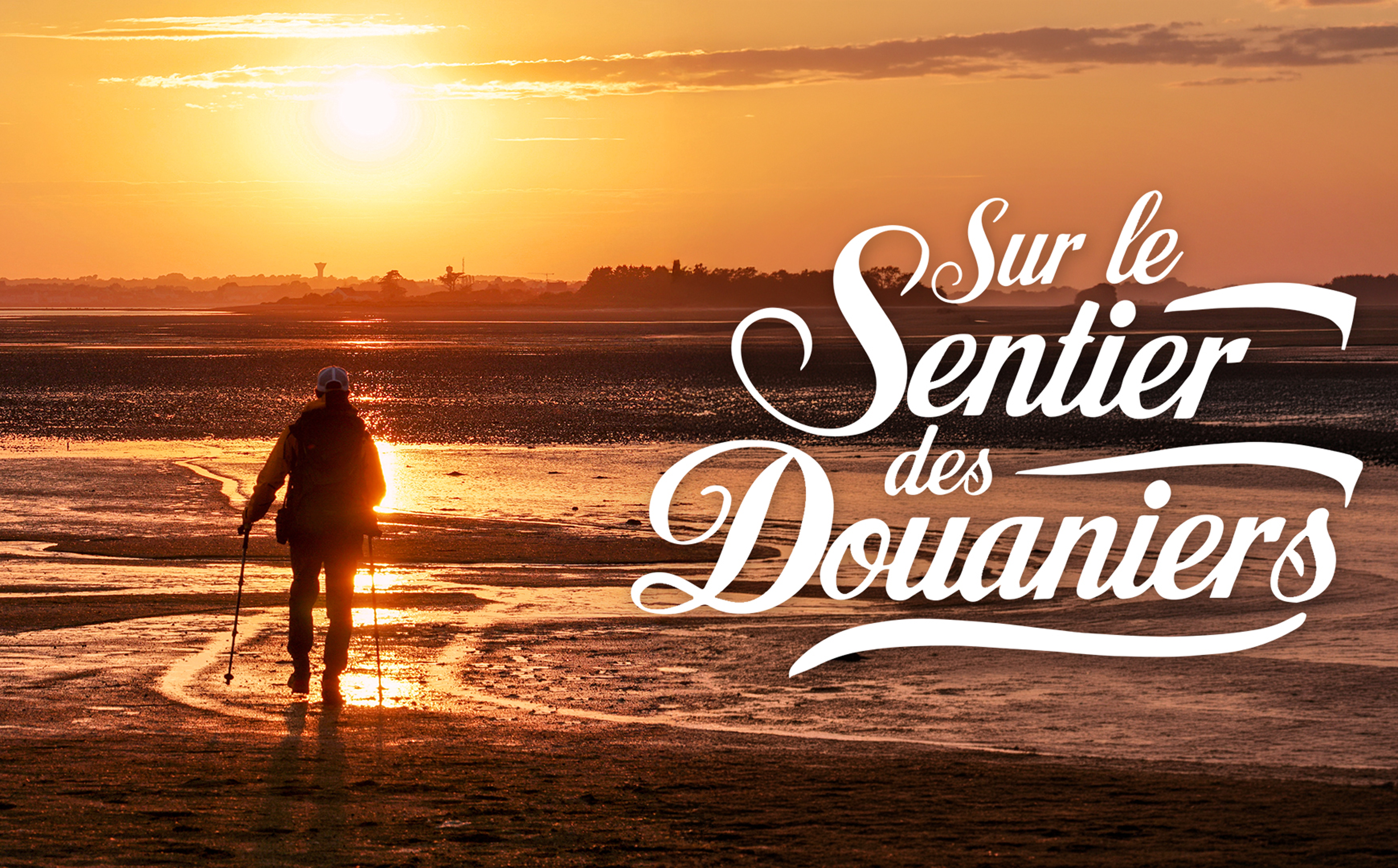 On the Customs Officer’s Trail / Sur le Sentier des Douaniers