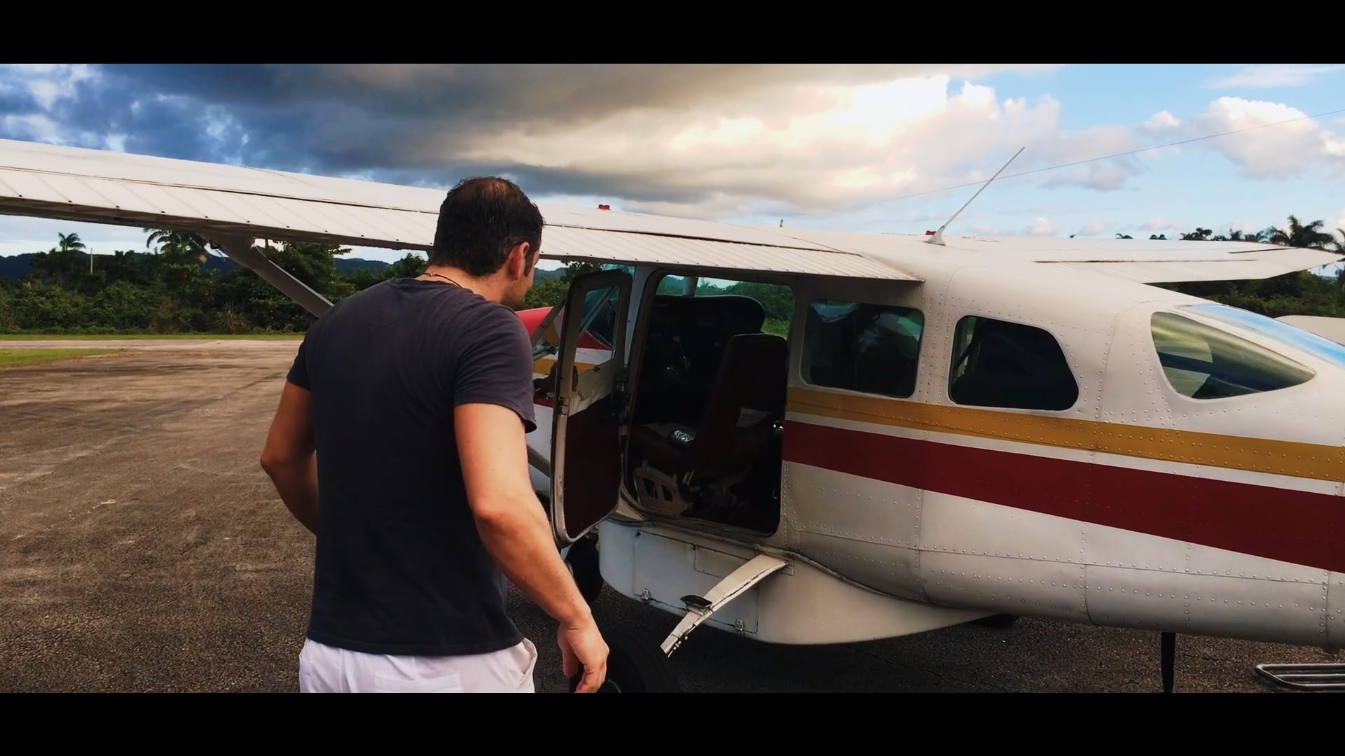 TravelByDart_Ep13S1_Thailand2_WEB