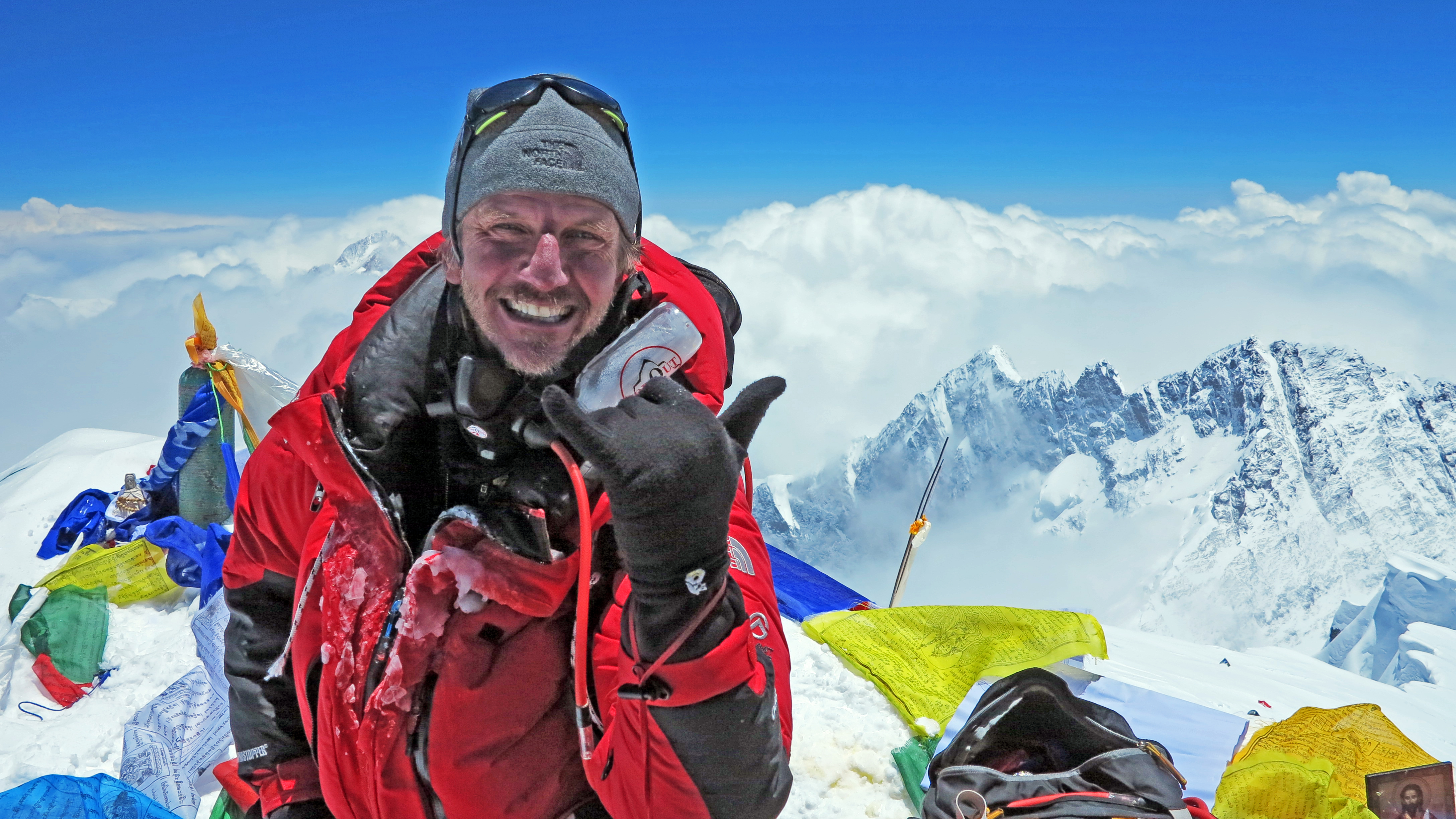 Telenovela on Everest