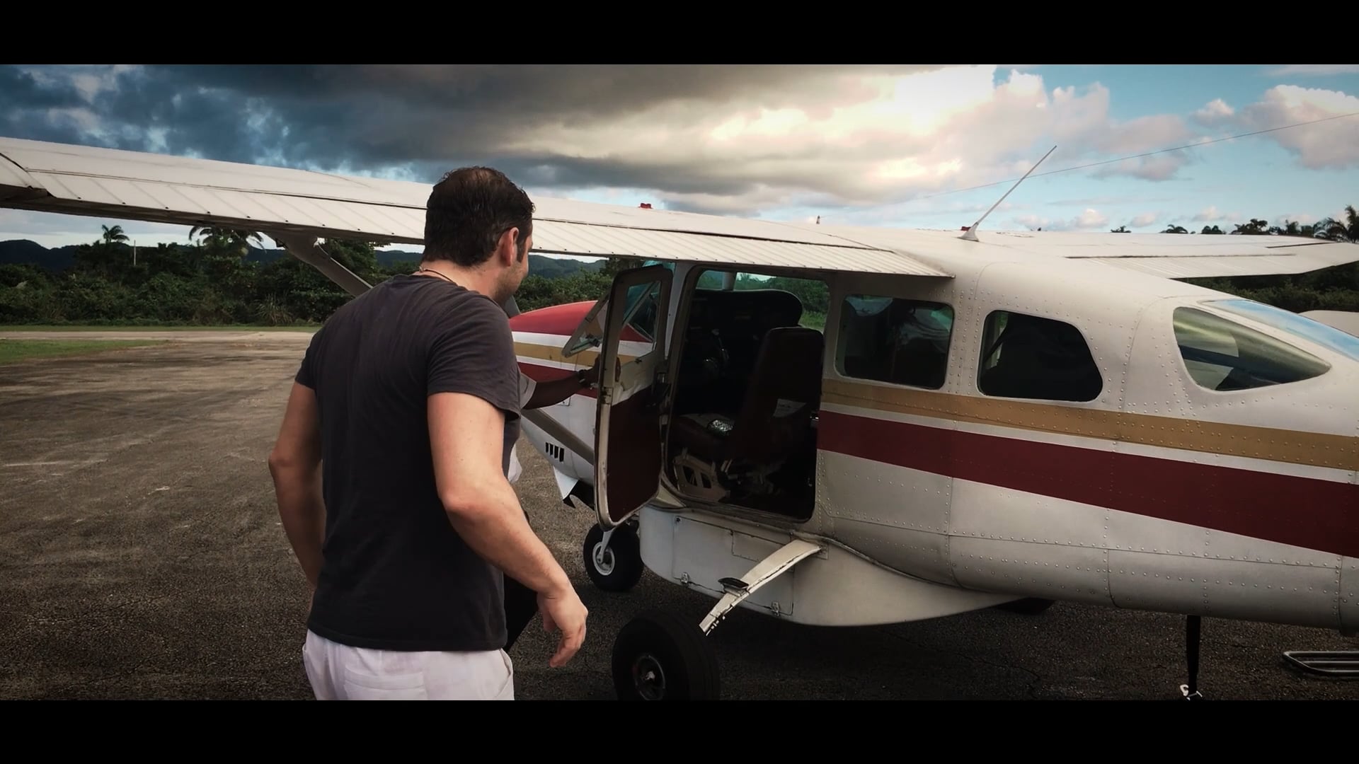 TravelByDart_Ep10S1_CostaRica_WEB