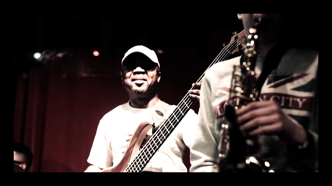 « Quand la musique est bonne » CHIBIDA@BXLacousticVibe avril2016