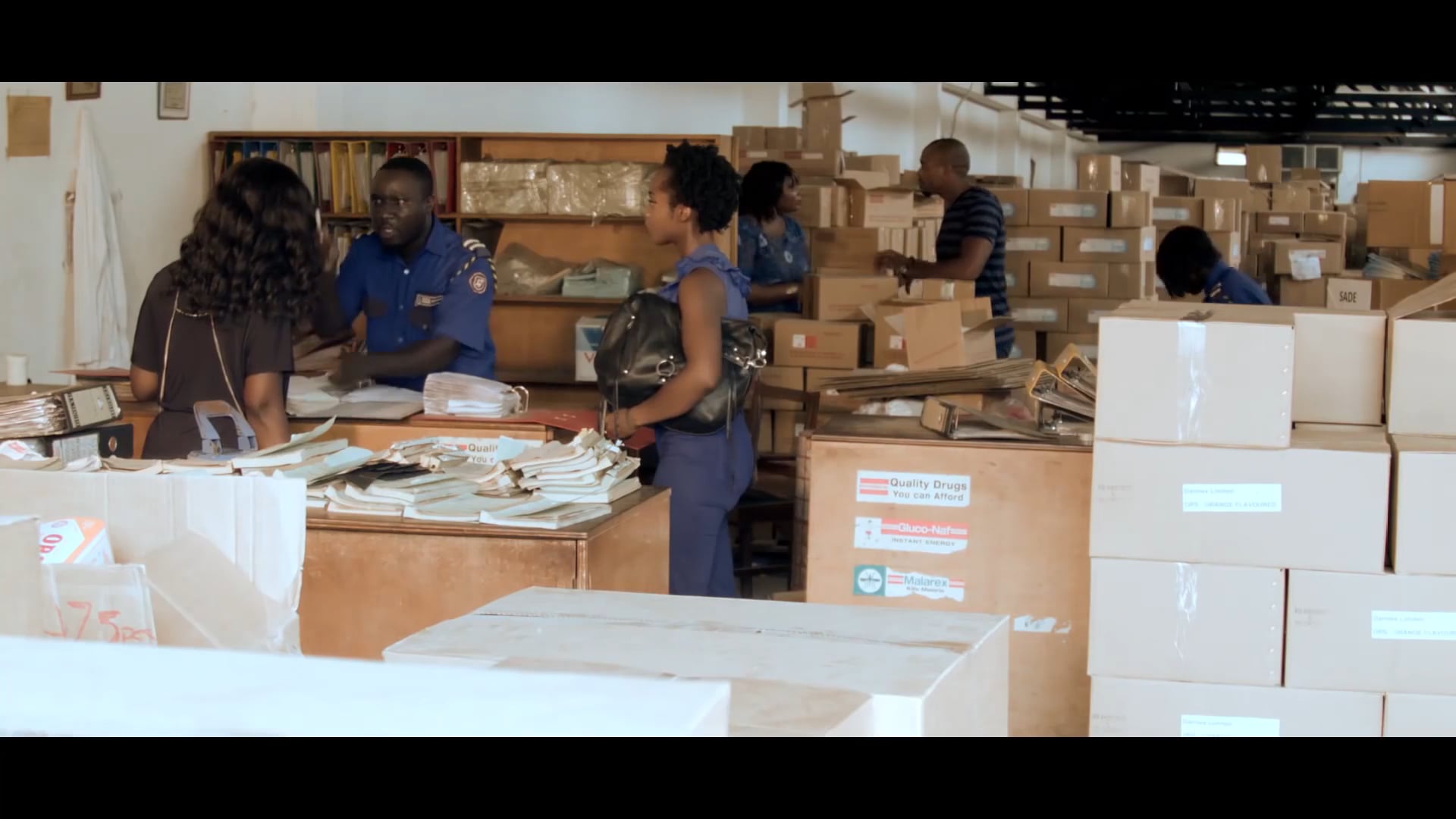 A CUSTOMS EMERGENCY - Episode 4 An African City