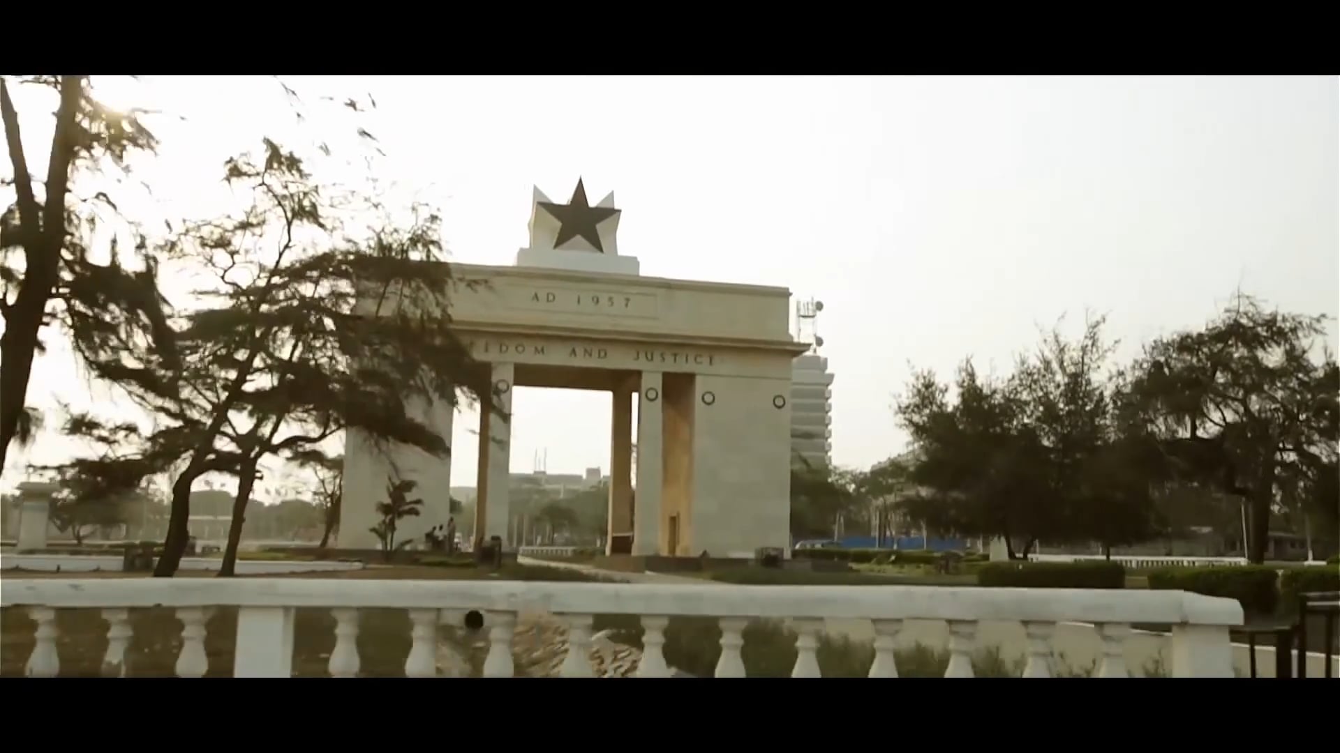 SEXUAL REAL ESTATE - Episode 2 An African City