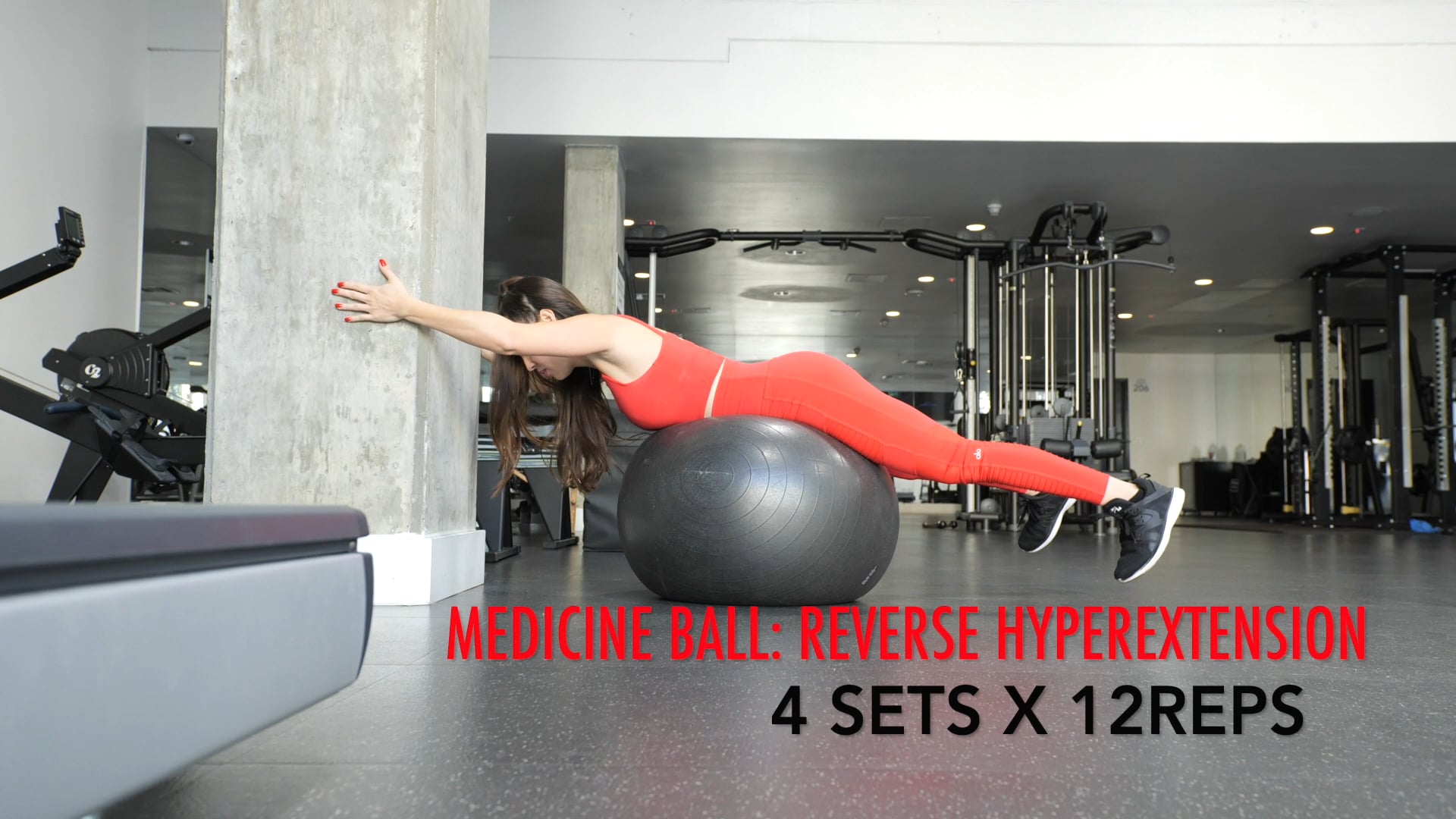 MEDICINE BALL: REVERSE HYPEREXTENSION