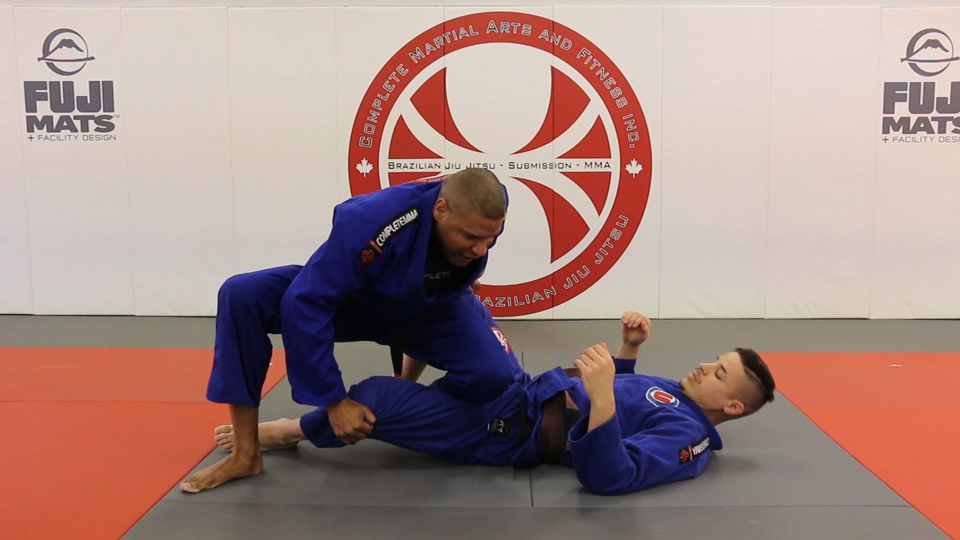 Basic Knee Cut Guard Pass