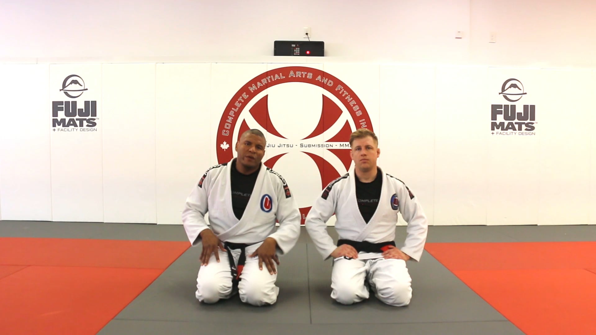 Hip and Knee Press Passing the Open Guard