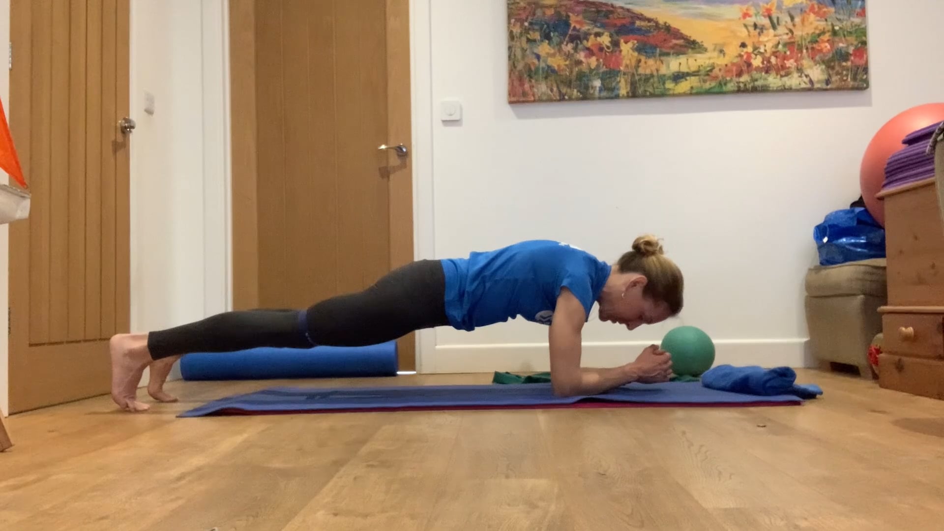10.04.2026. Intermediate / advanced - resistance bands